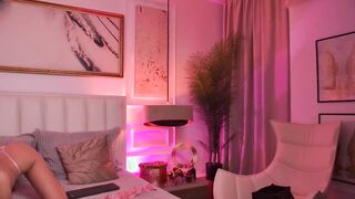 BrookHayes topless brunette dildo fun