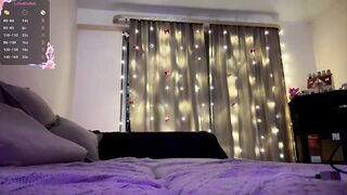 chloe_show Camgirl Hot Body Video 2026-04-17