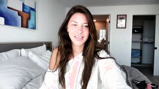 itskassielee Webcam Girl Alluring Energy Video 2026-04-17