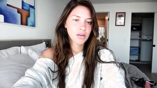 itskassielee Webcam Girl Alluring Energy Video 2026-04-17