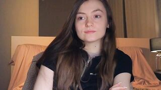 HarleyQuense Camgirl Feminine Charm Video 2026-04-18