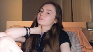 HarleyQuense Camgirl Feminine Charm Video 2026-04-18