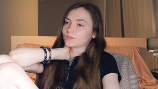 HarleyQuense Camgirl Feminine Charm Video 2026-04-18