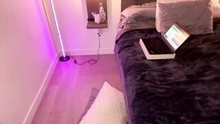 kittywoodyluv Webcam Girl Sensual Tease Video 2026-04-18