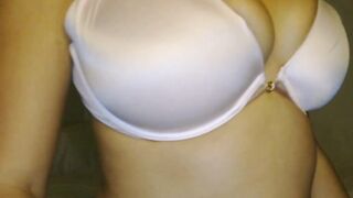 mimimoore0 Live Cam Performer Body Tease Video 2026-04-18