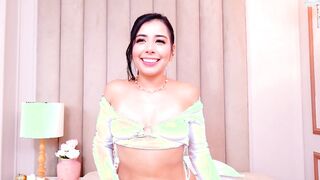 ElodieCooper I cannot believe how incredible your curves are 2026-04-19