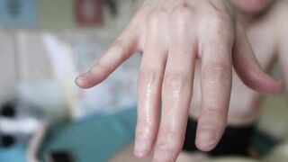 ellynaomi Risque Live Glow 2026-04-19