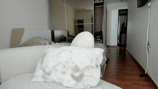 dulceys Live Cam Performer Body Tease Video 2026-04-25