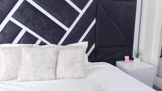 GiaCollins Camgirl Beautiful Body Video 2026-05-02