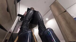SilviaVinylstore You have the sexiest body imaginable 2026-05-09