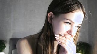 auroralowen Webcam Model Feminine Video 2026-06-06