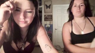 rileycooperrr Webcam Model Feminine Tease Video 2026-06-06