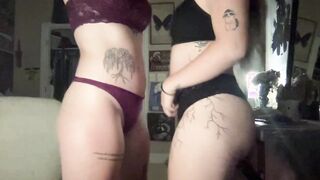 rileycooperrr Webcam Model Feminine Tease Video 2026-06-06