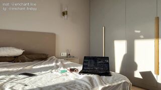 enchant_baby_ 2026-06-20 0150 webcam video