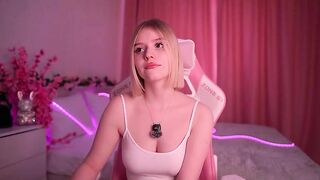 EmilyDutton Blissful Show Cam Web 2026-02-20