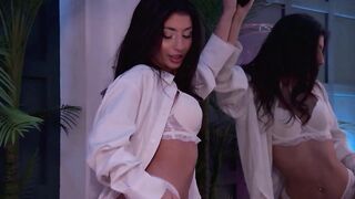 DelinaRose Fiery Web Cam Live 2026-02-19