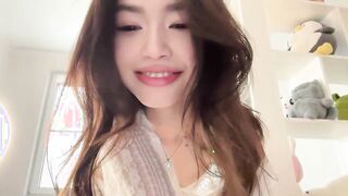 yourlittlesunrise_ Your body is dangerously perfect 2026-02-28