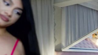 KeiraLis Glamorous Show Cam Live 2026-03-02
