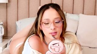 DaphneBecket so seducing and sexy