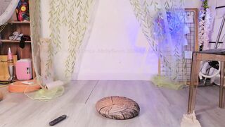 mollyflwers Your body is pure sin and perfection 2026-03-04