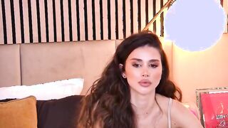 IrisDavis That body is a masterpiece 2026-03-10