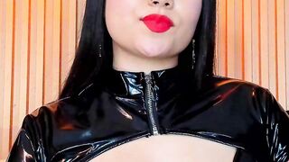 ScarlethKolin bdsm style brunette