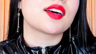 ScarlethKolin bdsm style brunette