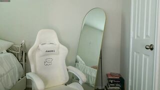 elisparadisex Your body is unreal in every way 2026-03-11