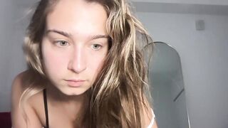 elenahere4u Daring Webcam Session 2026-03-16