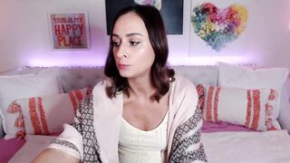 holihurricane Flirtatious Webcam Live 2026-03-21