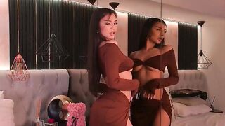 LexyNess classy brunette webcam video