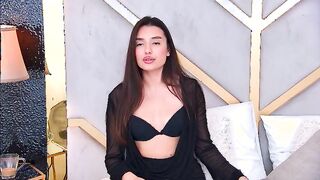 AlessiaCrush Intense Lingerie Seductive Tease 2026-04-01