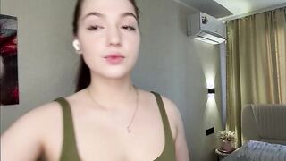 KelsiLuciani Lingerie Tease That Makes You Weak 2026-04-01
