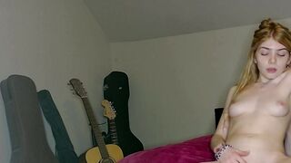 rosemetal Irresistible Show Live Stream 2026-04-12