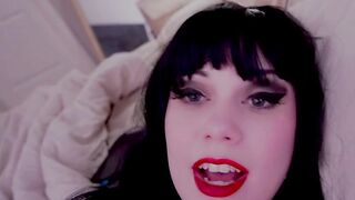 runesy Stunning Webcam Radiance 2026-04-12